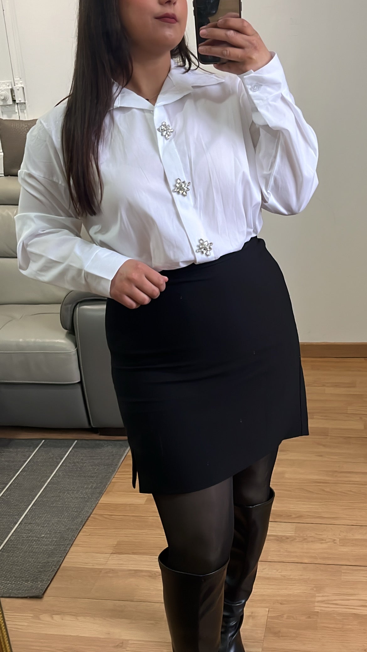 Chemise Blanche Élégante avec Détails Bijoux
